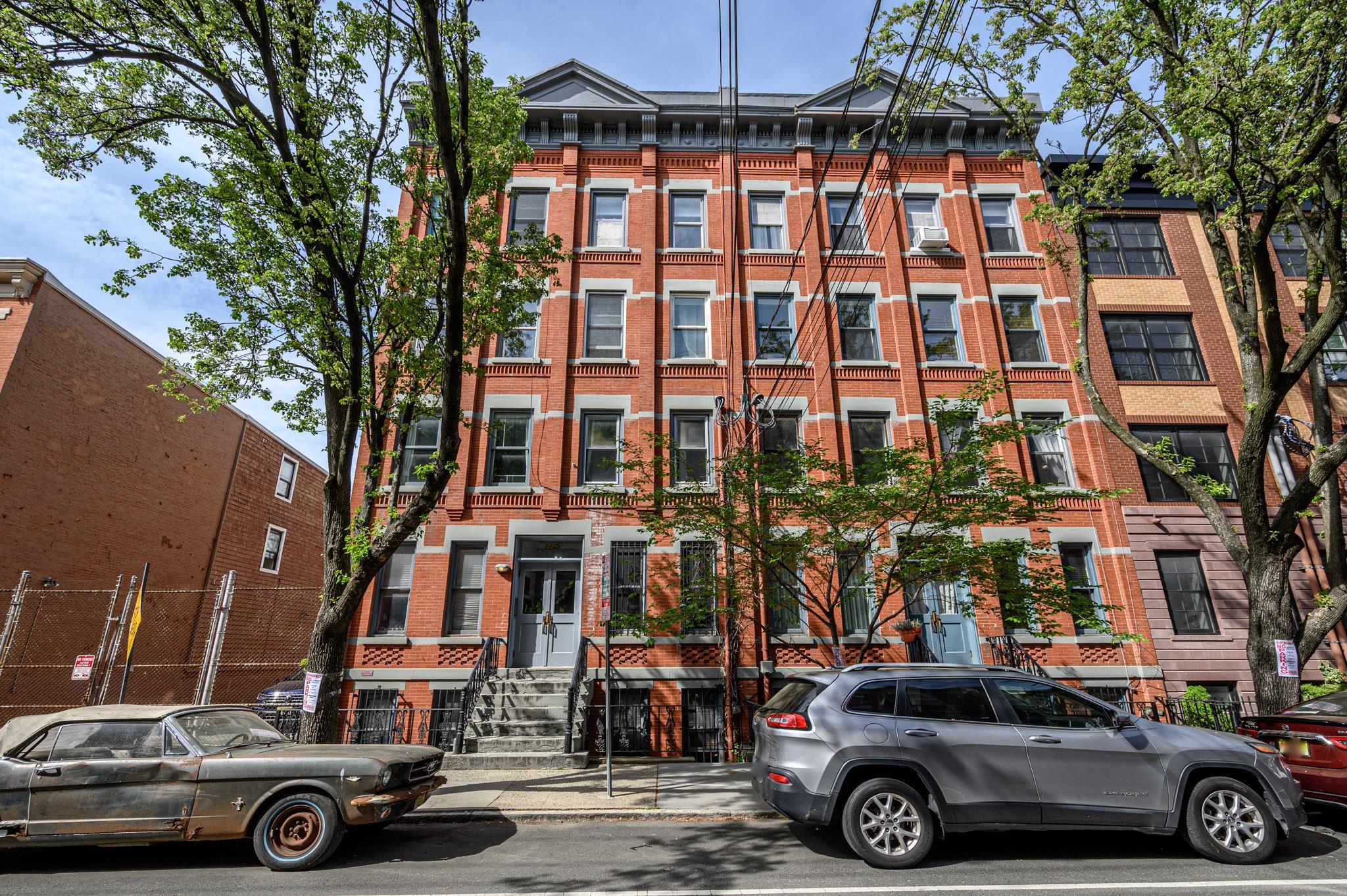 # 250008488 - For Rent in JERSEY CITY - Downtown NJ