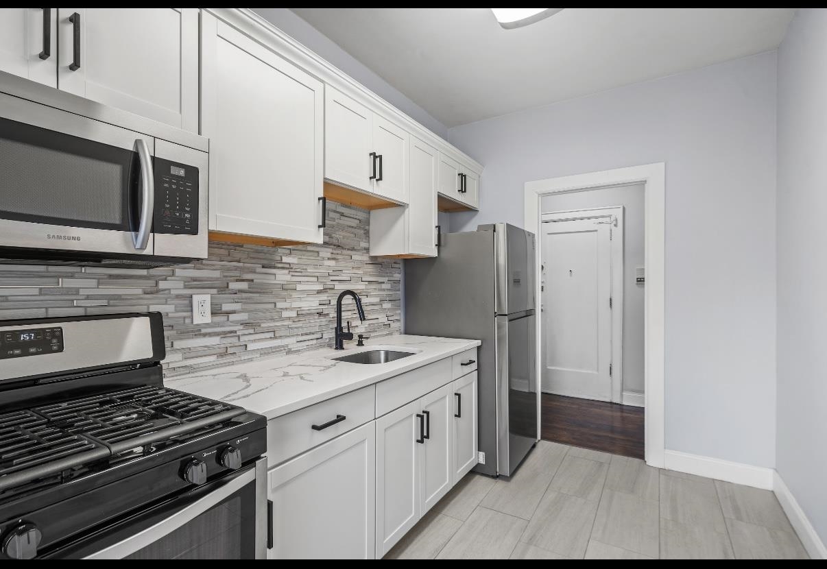 # 250008492 - For Rent in JERSEY CITY - Journal Square NJ