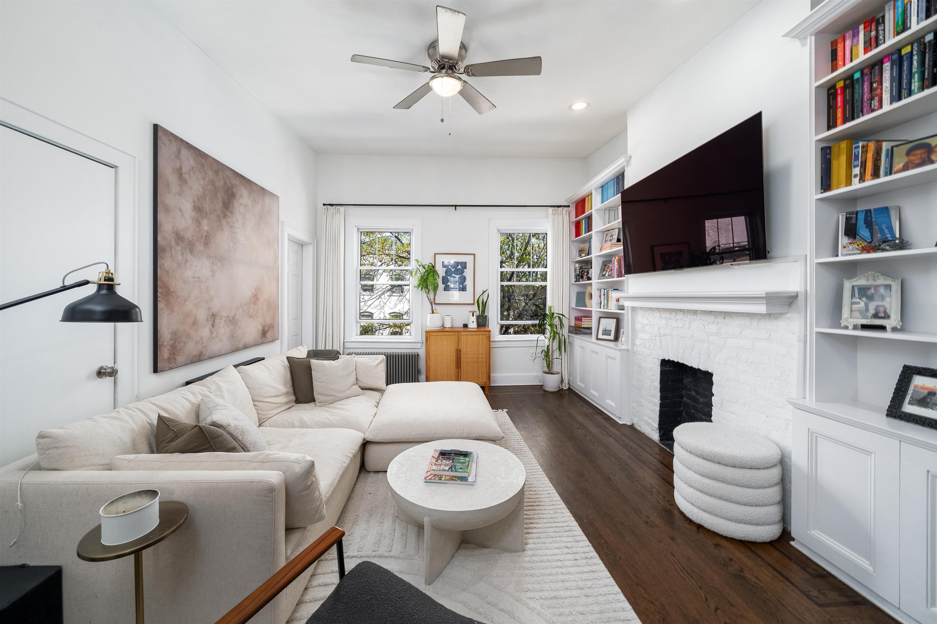# 250008495 - For Rent in Hoboken NJ