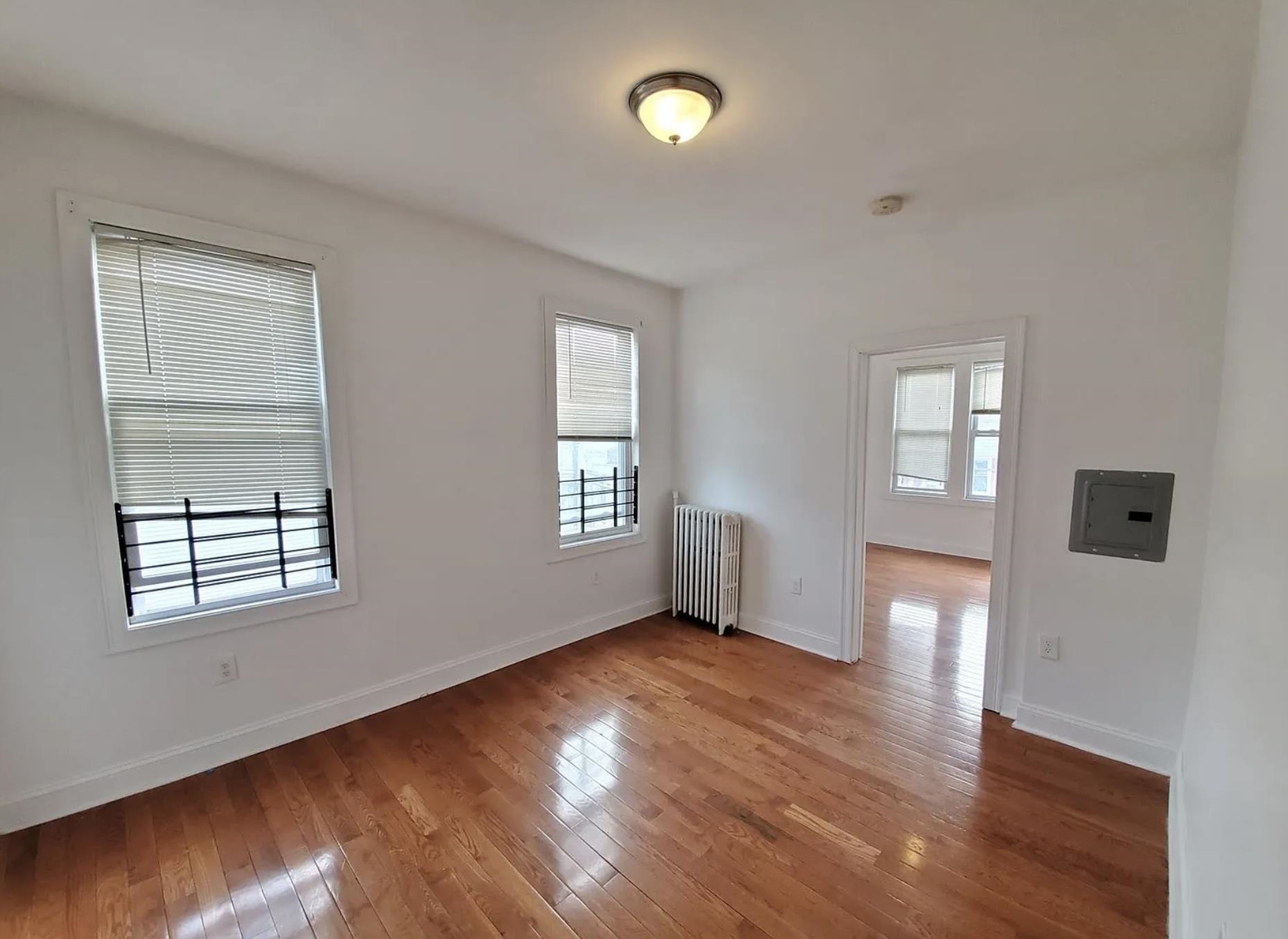# 250008508 - For Rent in JERSEY CITY - Greenville NJ