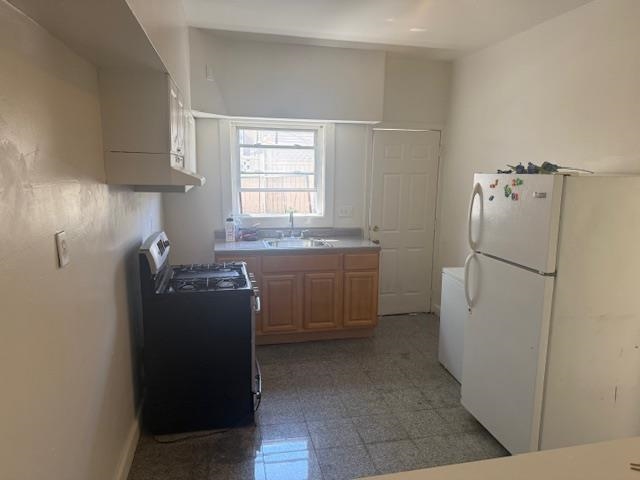 # 250008512 - For Rent in Bayonne NJ