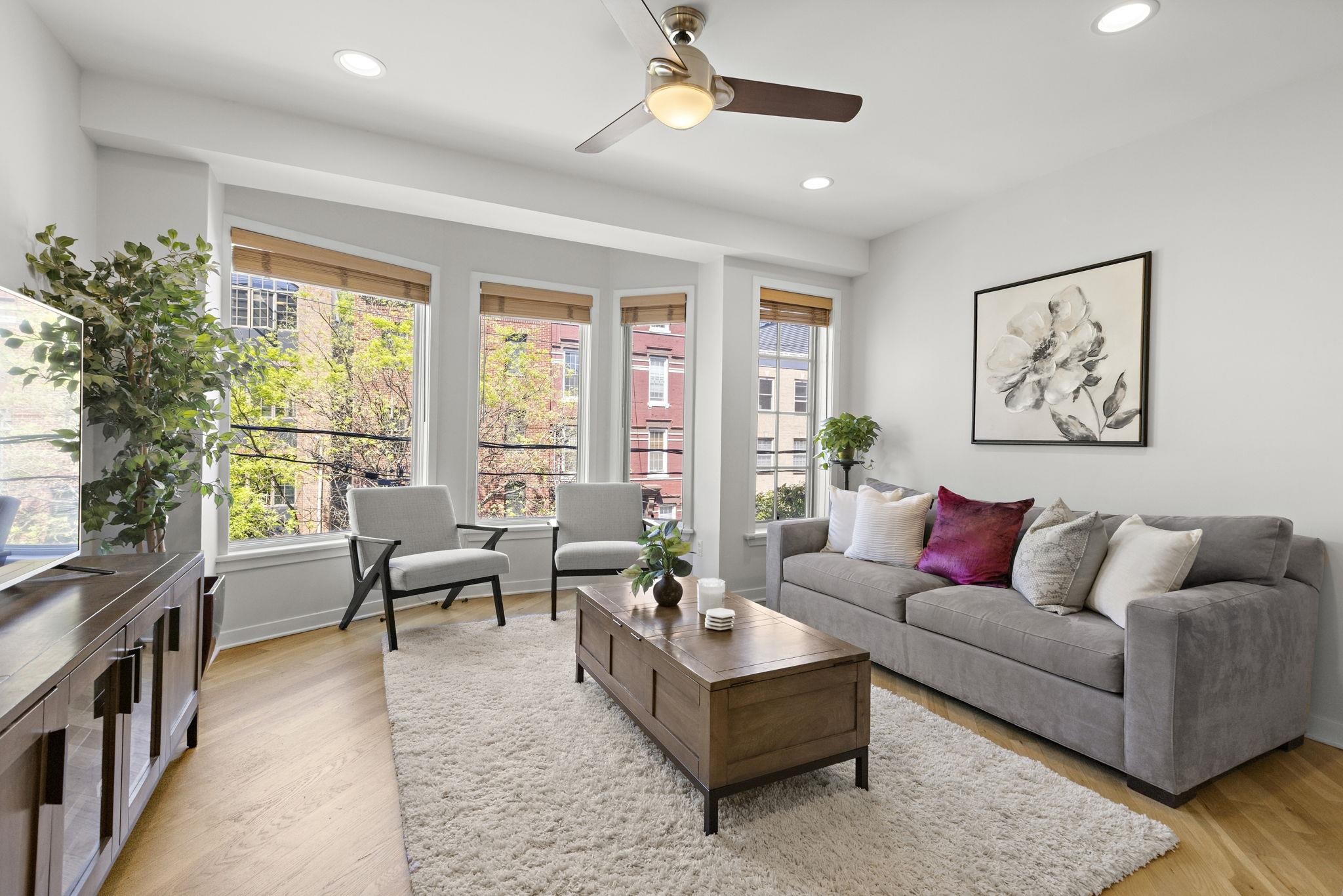 # 250008533 - For Rent in Hoboken NJ