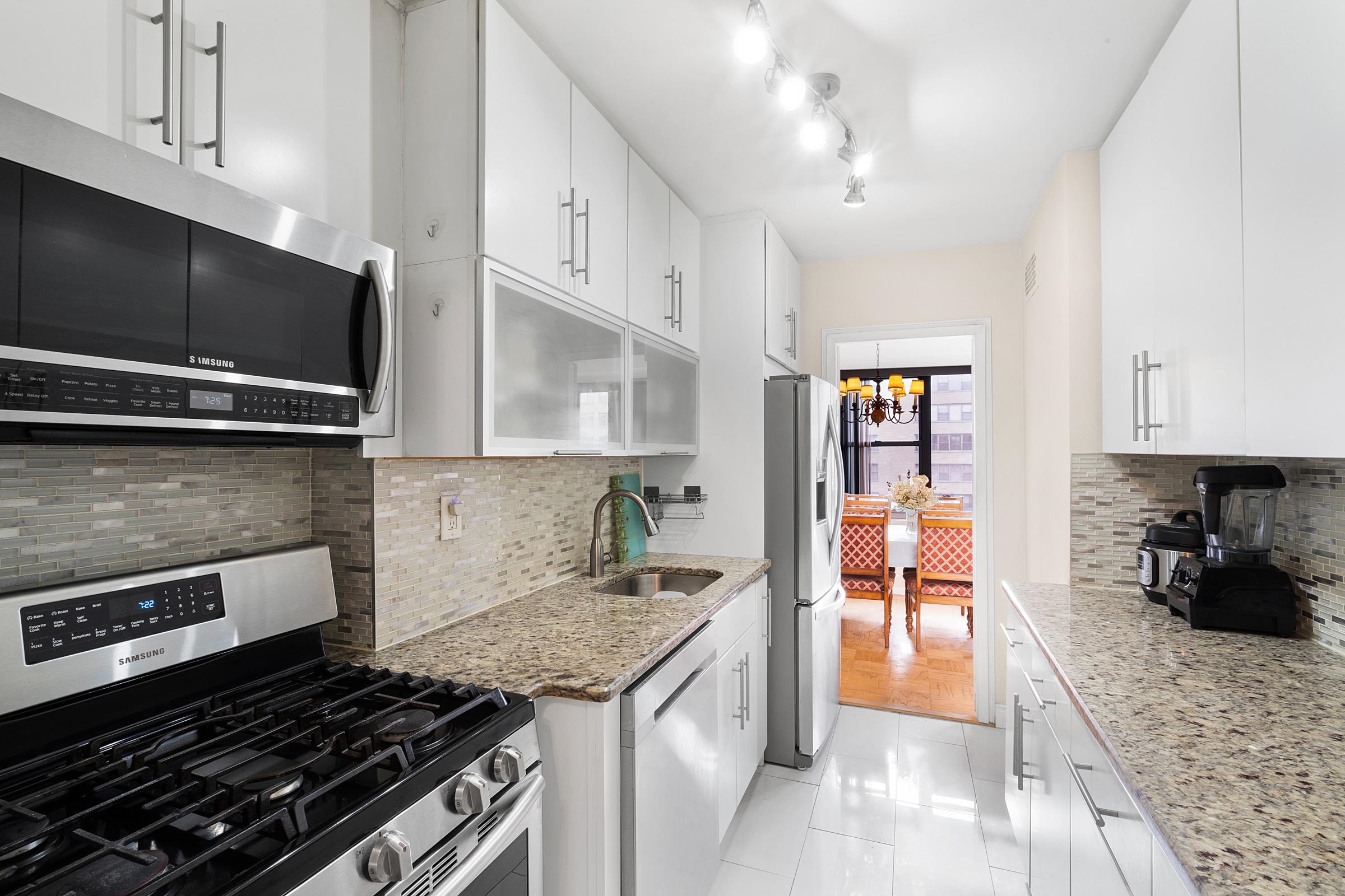 # 250008575 - For Rent in JERSEY CITY - Journal Square NJ