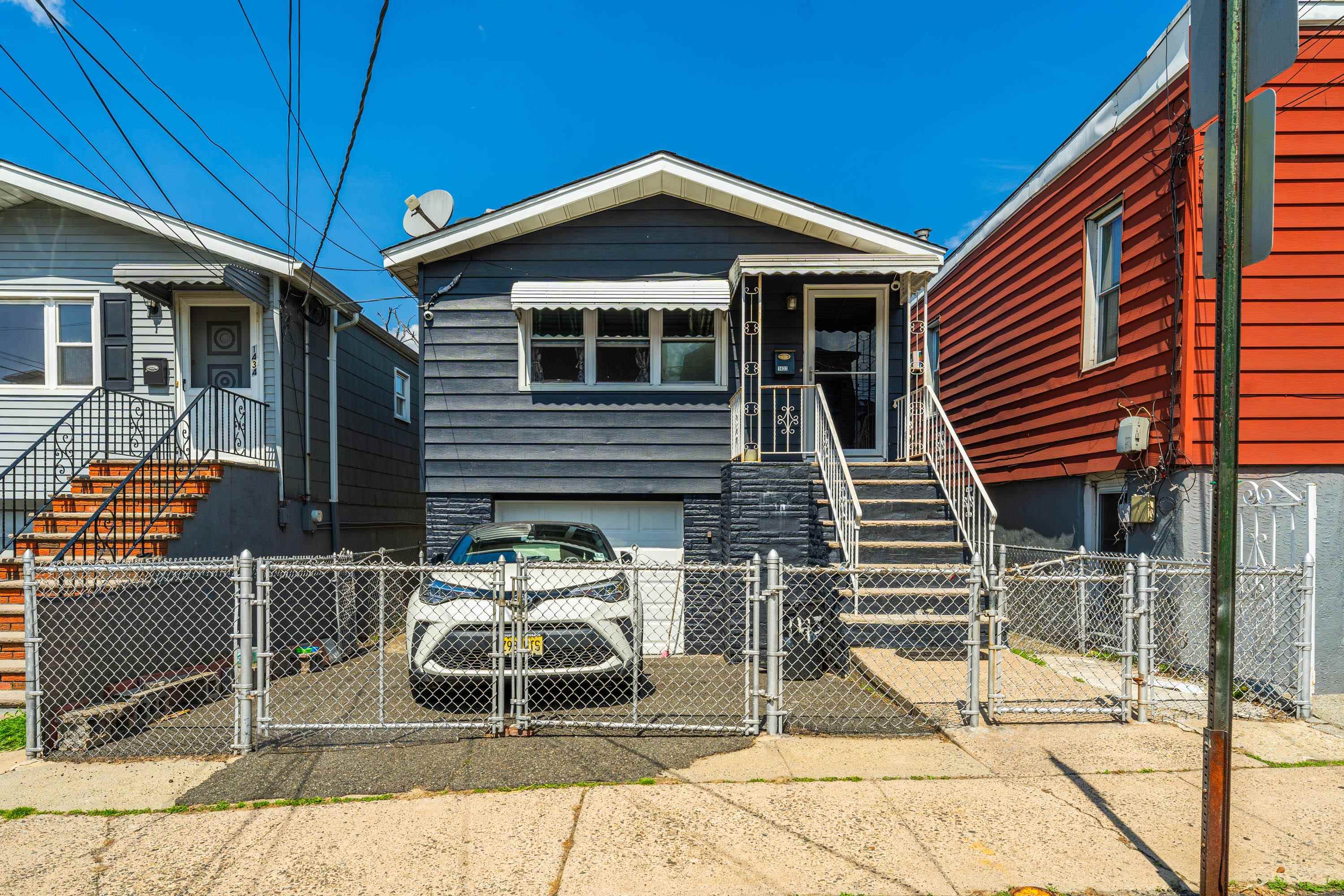 # 250008578 - For Rent in North Bergen NJ