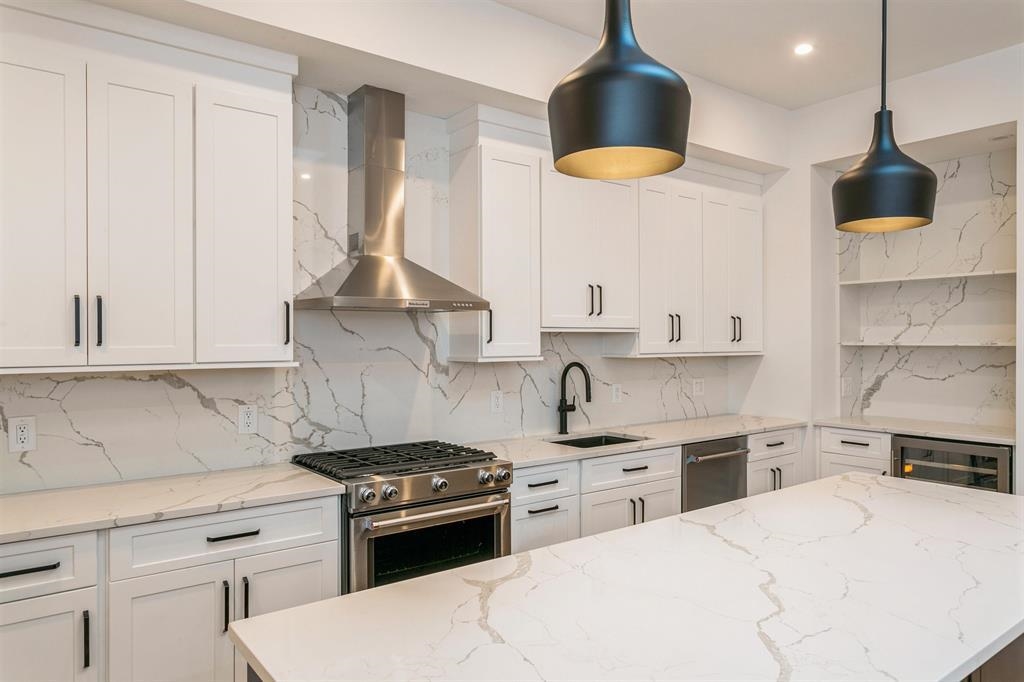 # 250008615 - For Rent in JERSEY CITY - Heights NJ