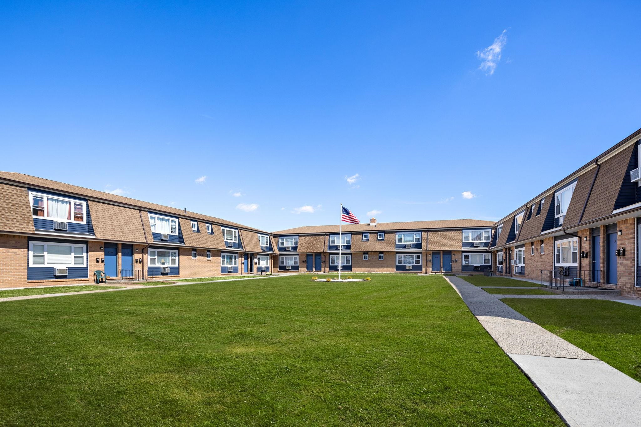 # 250008623 - For Rent in Bayonne NJ