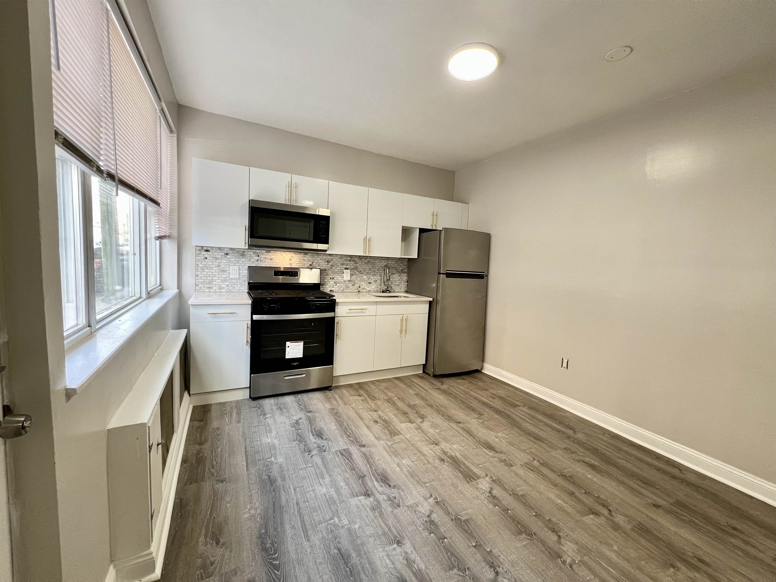 # 250008674 - For Rent in West New York NJ