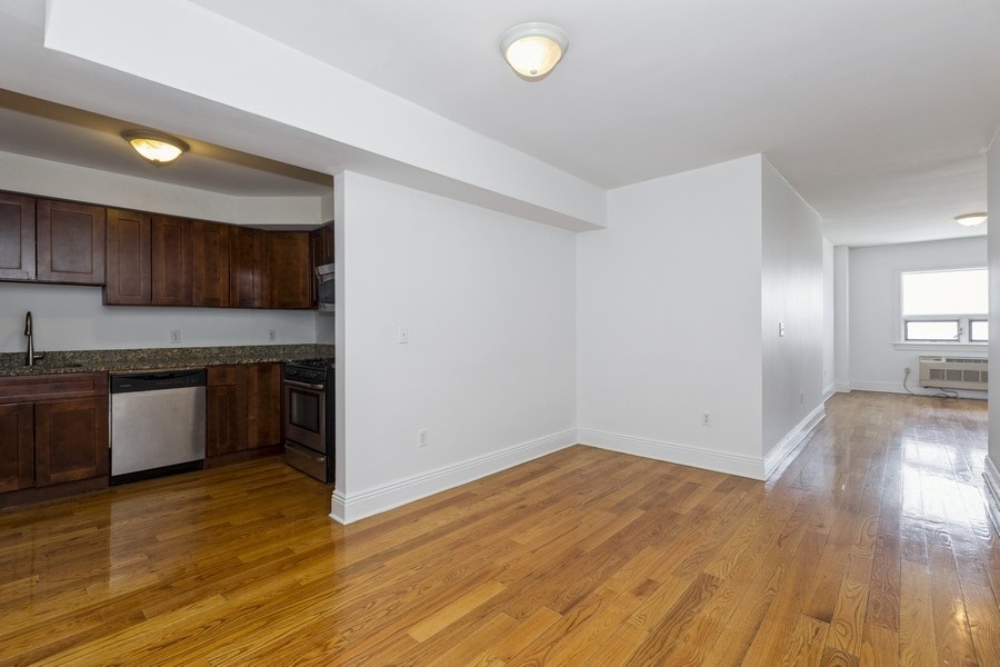 # 250008678 - For Rent in Union City NJ
