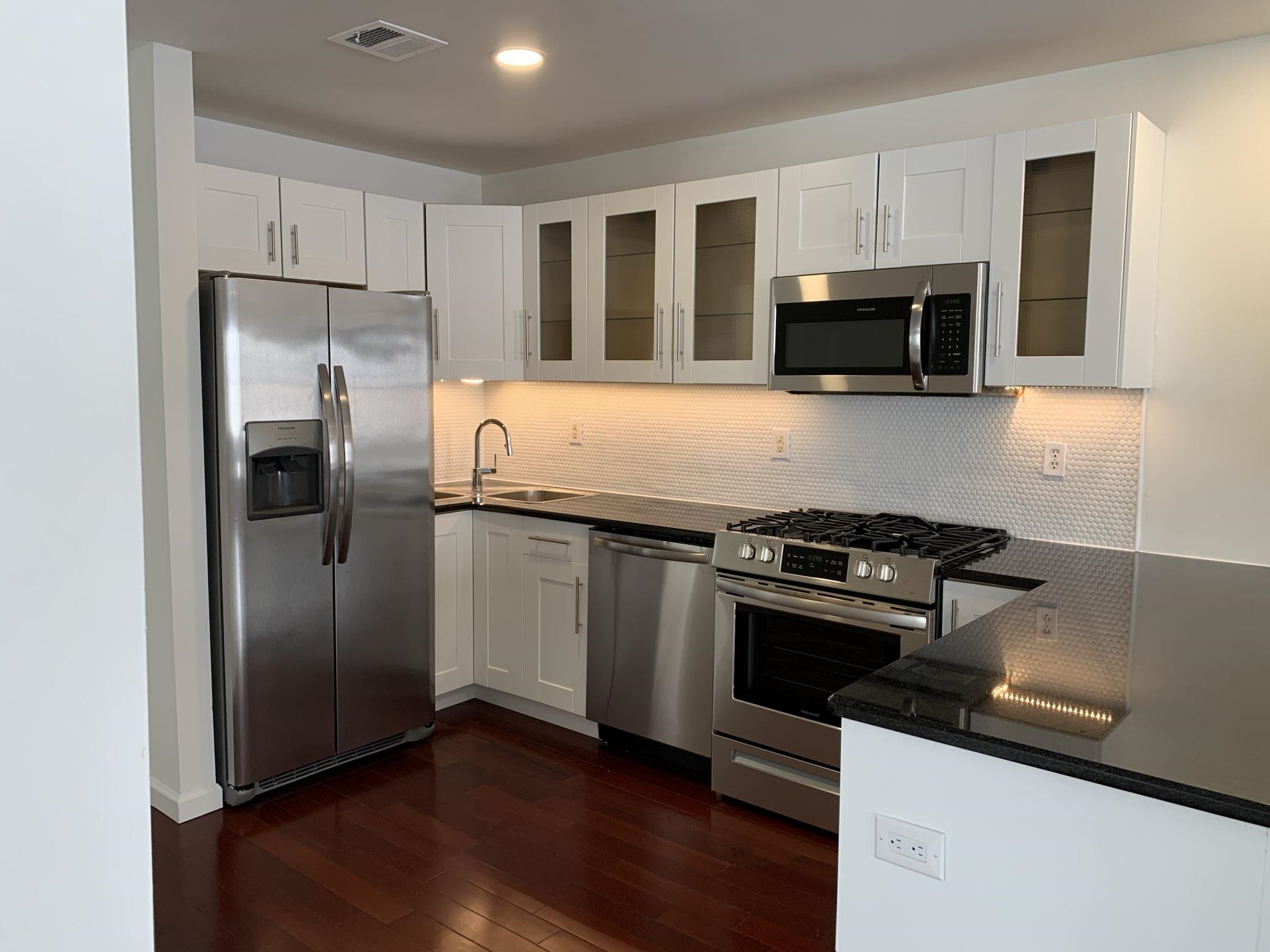# 250008682 - For Rent in JERSEY CITY - Journal Square NJ