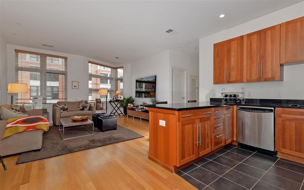 # 250008724 - For Rent in Hoboken NJ