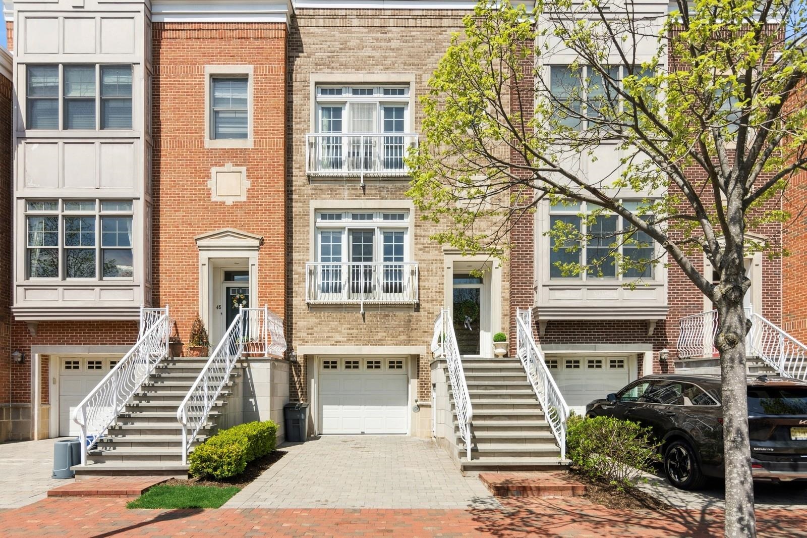# 250008739 - For Rent in JERSEY CITY - Greenville NJ