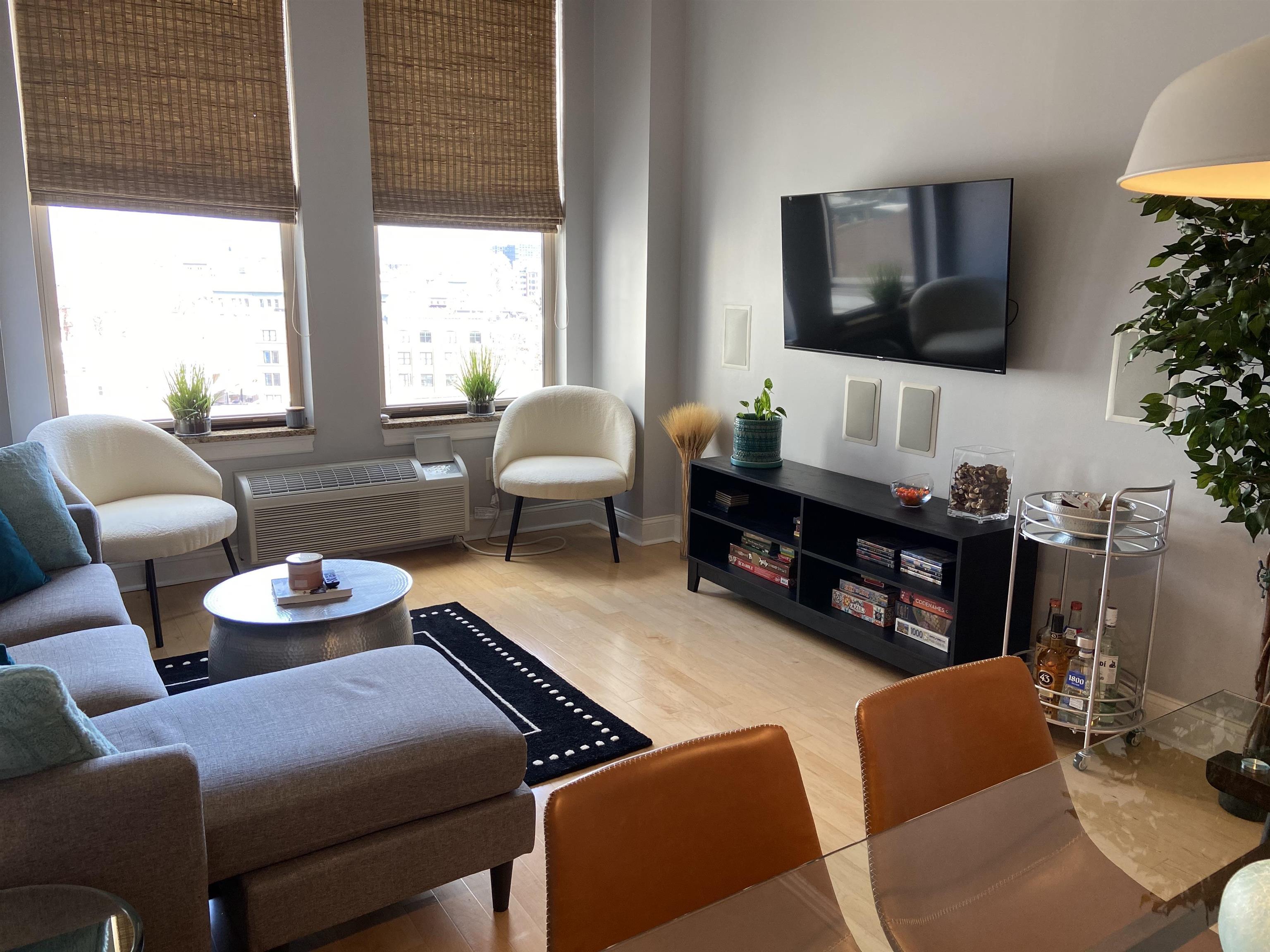 # 250008771 - For Rent in JERSEY CITY - Downtown NJ