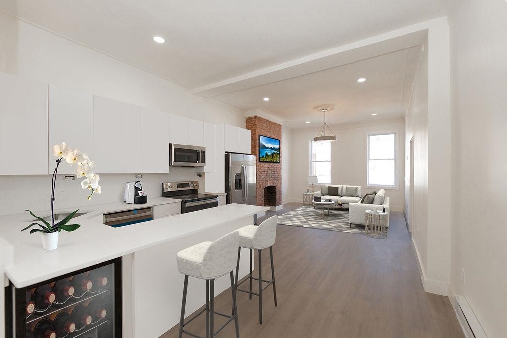 # 250008775 - For Rent in JERSEY CITY - Heights NJ