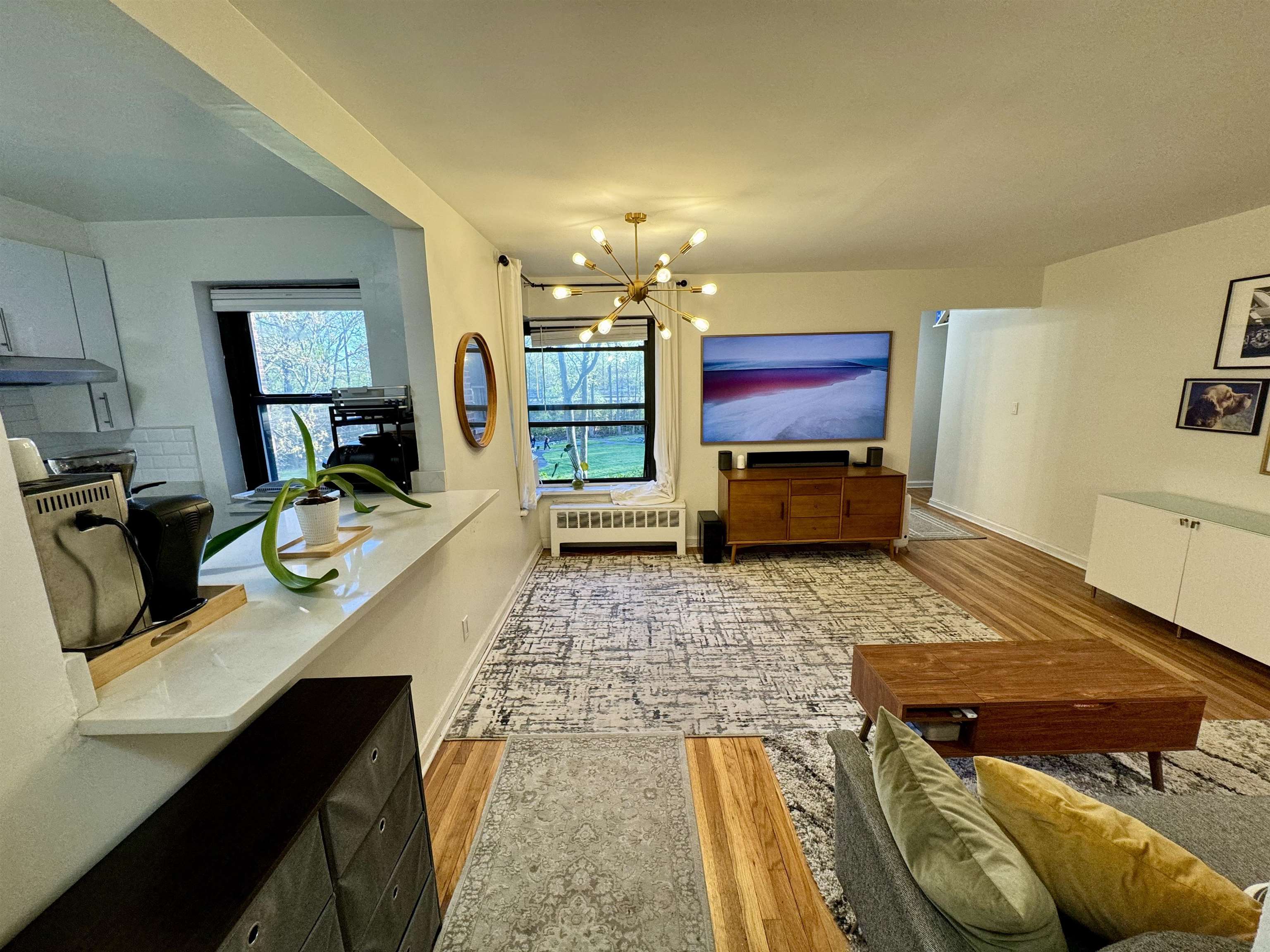# 250008786 - For Rent in Fort Lee NJ
