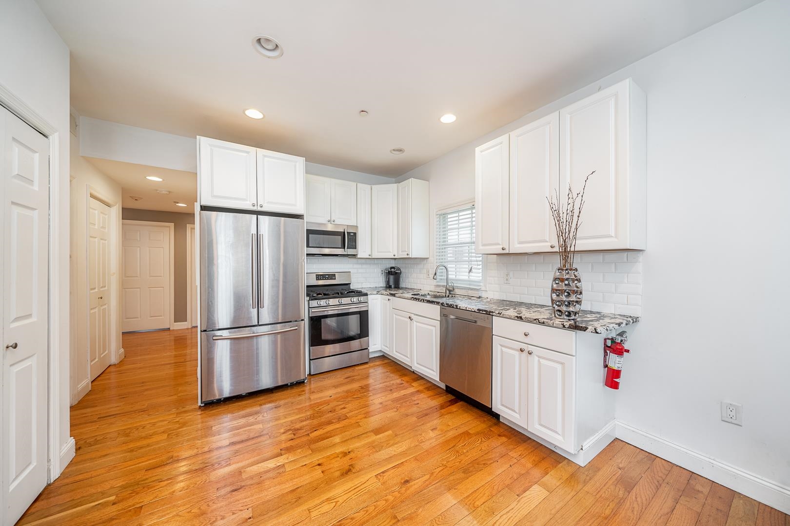 # 250008800 - For Rent in JERSEY CITY - Journal Square NJ