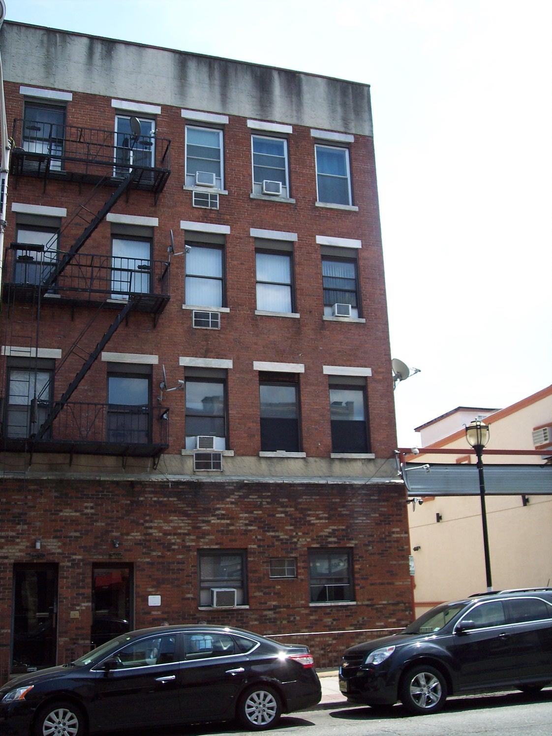 # 250008805 - For Rent in JERSEY CITY - Heights NJ