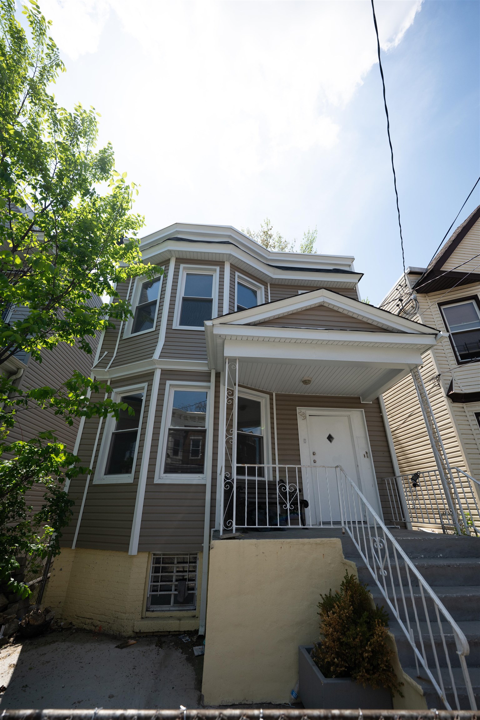 # 250008814 - For Rent in JERSEY CITY - Greenville NJ