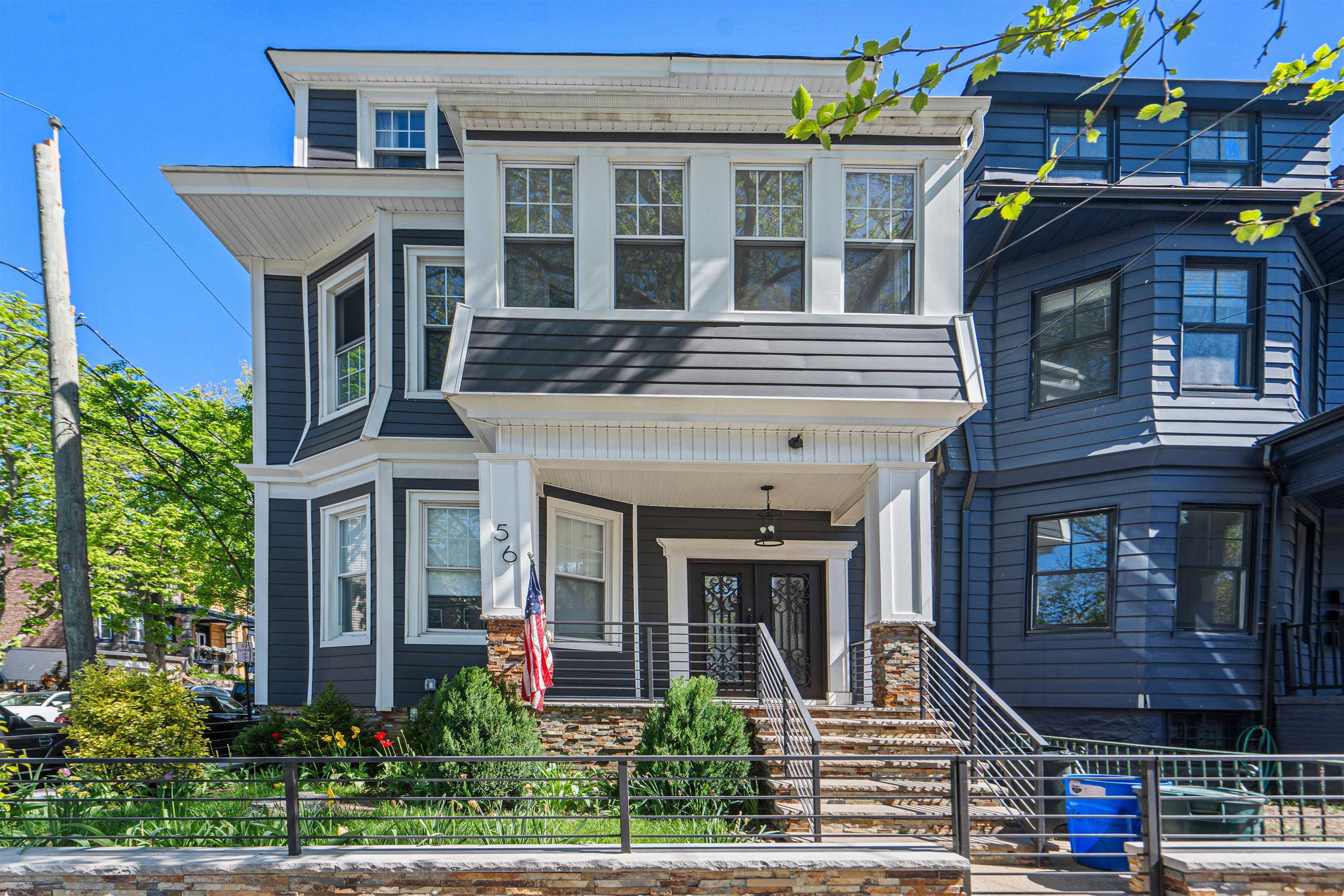 # 250008840 - For Rent in Weehawken NJ
