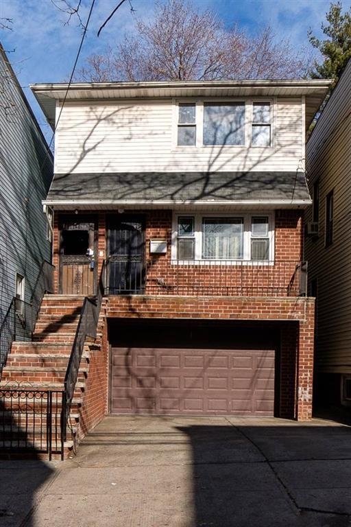 # 250008853 - For Rent in JERSEY CITY - West Bergen NJ