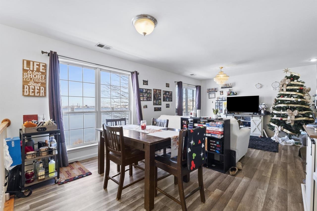 # 250008869 - For Rent in JERSEY CITY - Greenville NJ