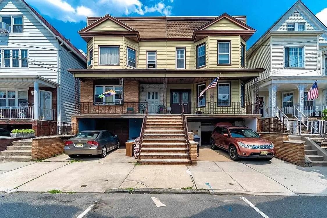 # 250008879 - For Rent in Bayonne NJ