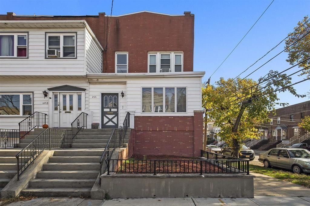 # 250008880 - For Rent in Bayonne NJ