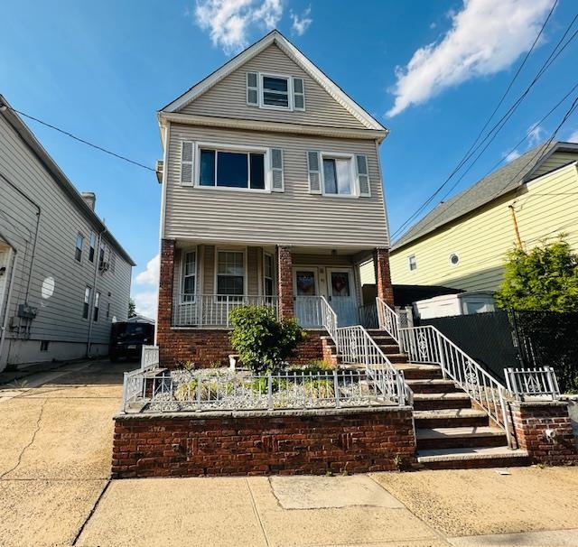 # 250008886 - For Rent in Bayonne NJ