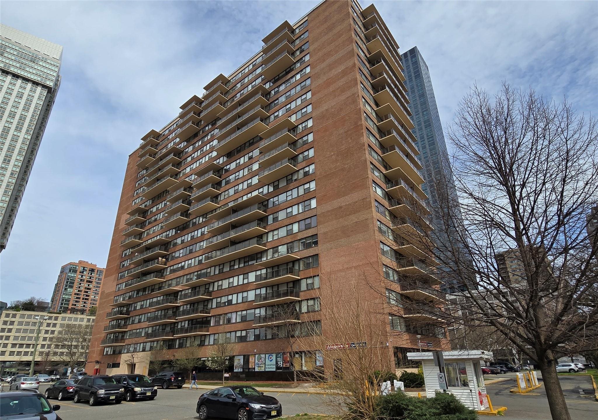 # 250008893 - For Rent in JERSEY CITY - Downtown NJ