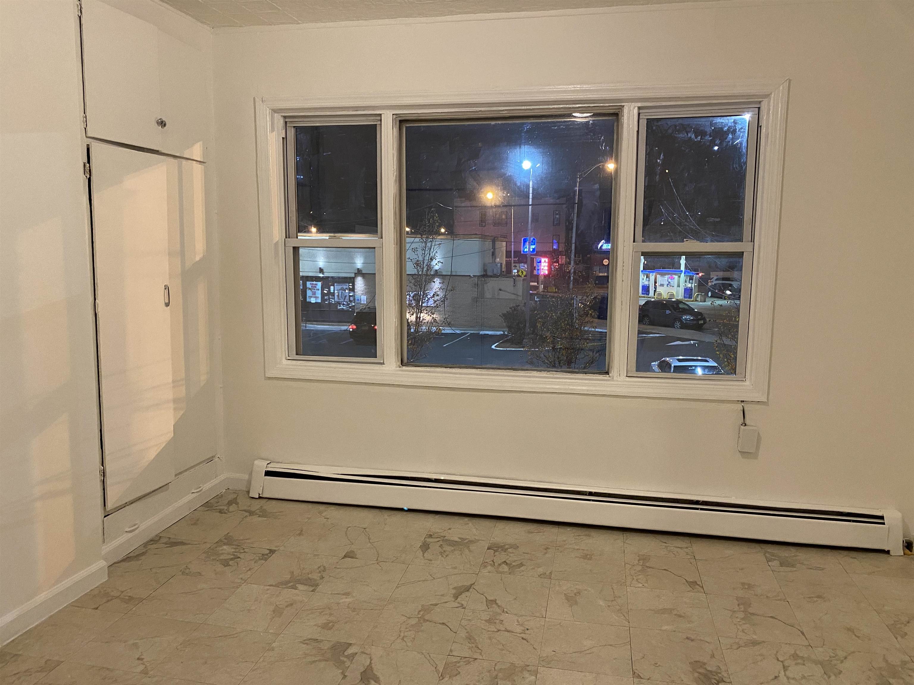 # 250008916 - For Rent in Union City NJ