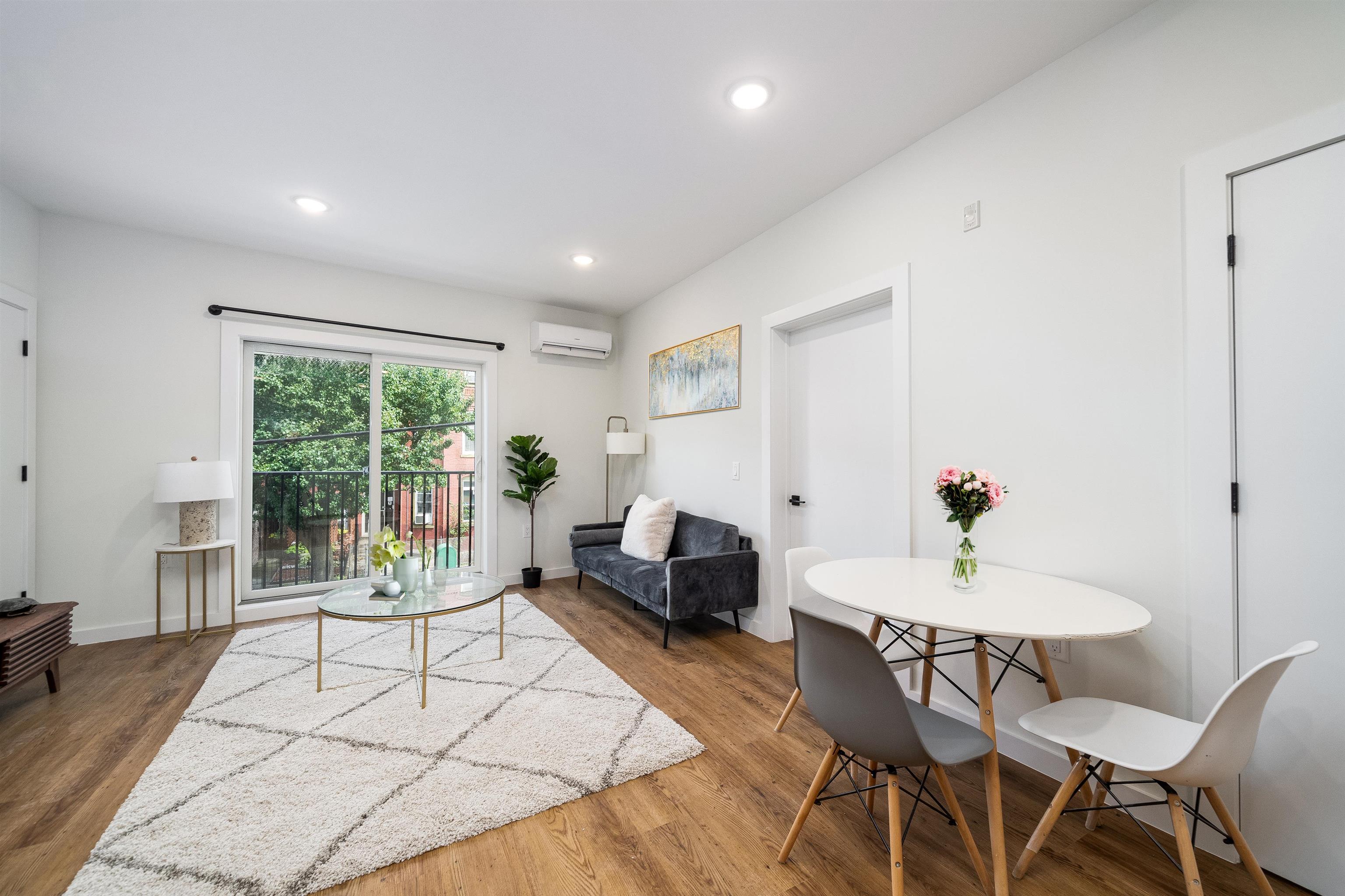 # 250008944 - For Rent in JERSEY CITY - Greenville NJ