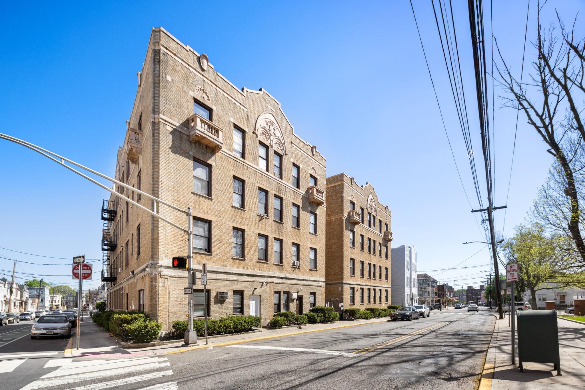# 250008953 - For Rent in JERSEY CITY - Greenville NJ