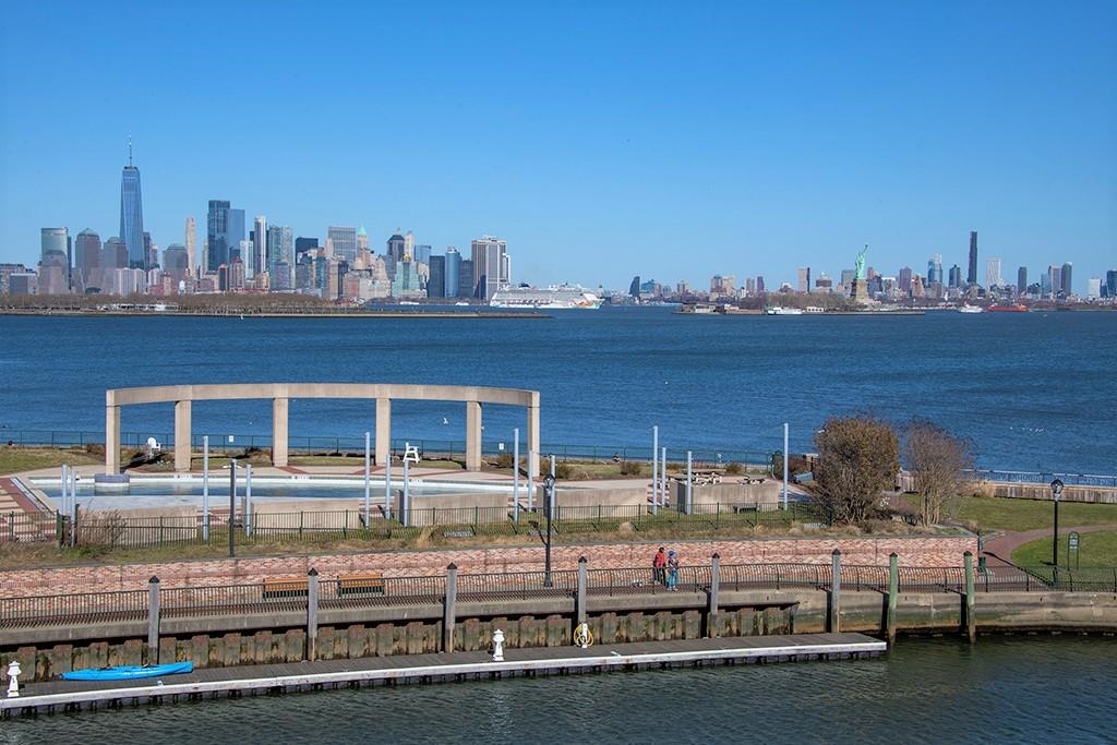 # 250008955 - For Rent in JERSEY CITY - Greenville NJ