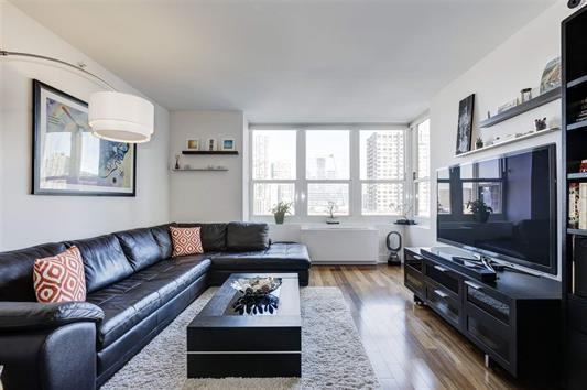 # 250008966 - For Rent in JERSEY CITY - Downtown NJ