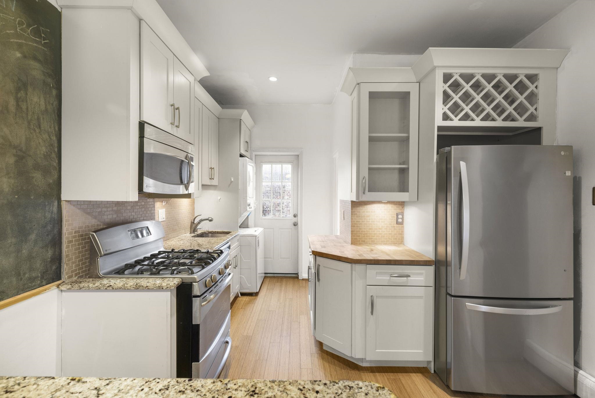 # 250008986 - For Rent in JERSEY CITY - Downtown NJ