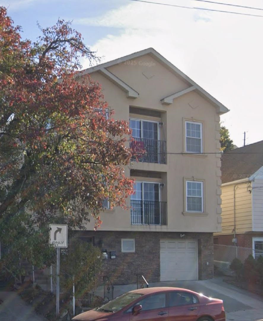 # 250008992 - For Rent in JERSEY CITY - Heights NJ