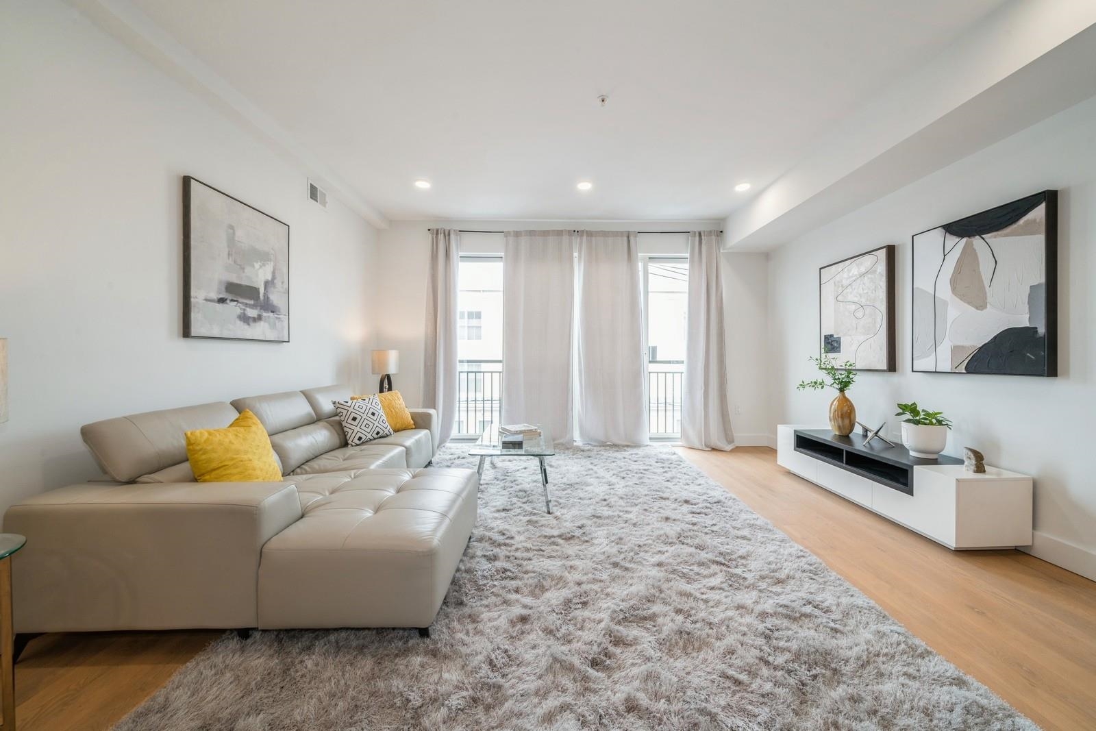 # 250009002 - For Rent in JERSEY CITY - Downtown NJ
