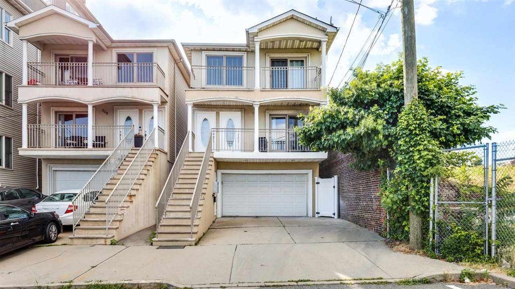 # 250009019 - For Rent in Union City NJ
