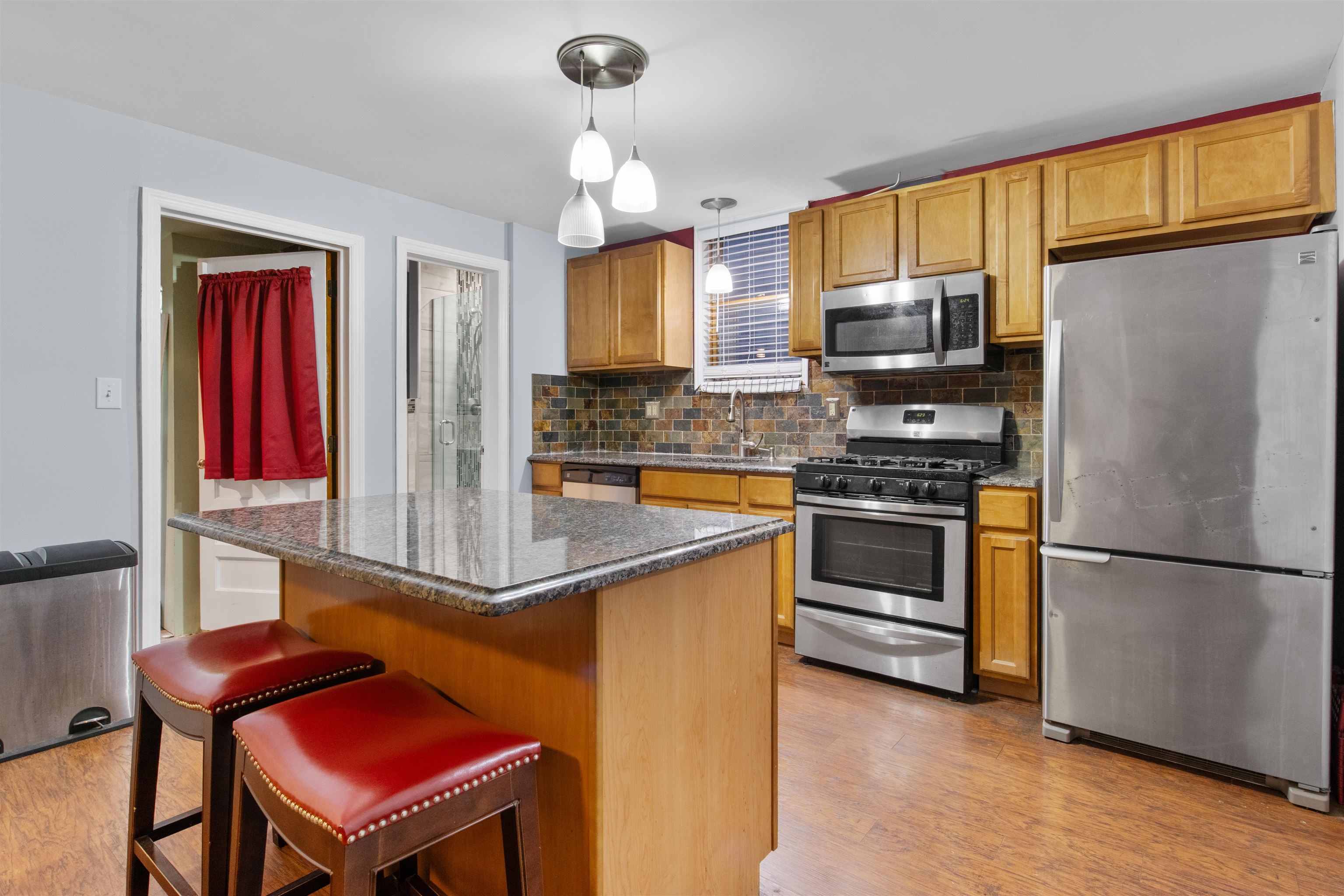 # 250009020 - For Rent in Bayonne NJ