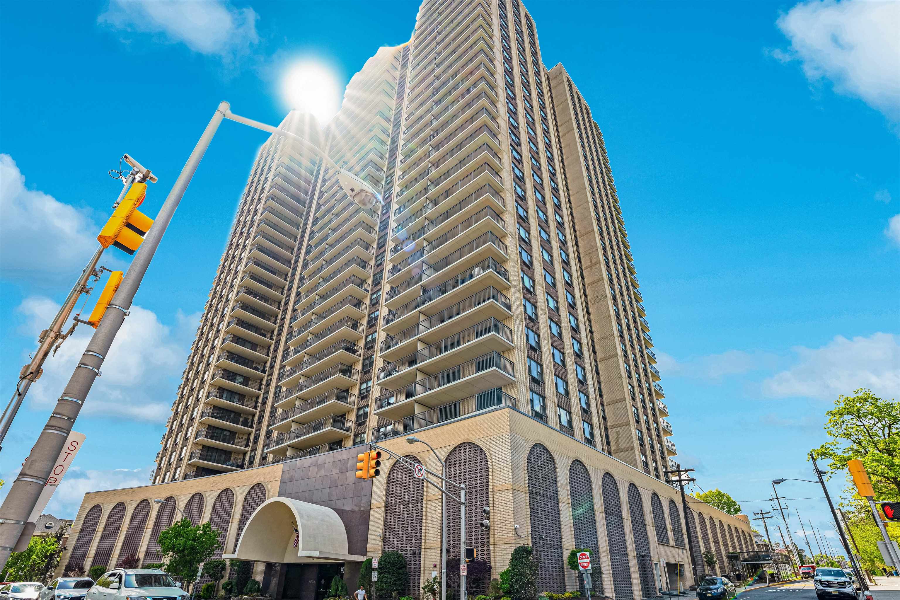 # 250009031 - For Rent in North Bergen NJ