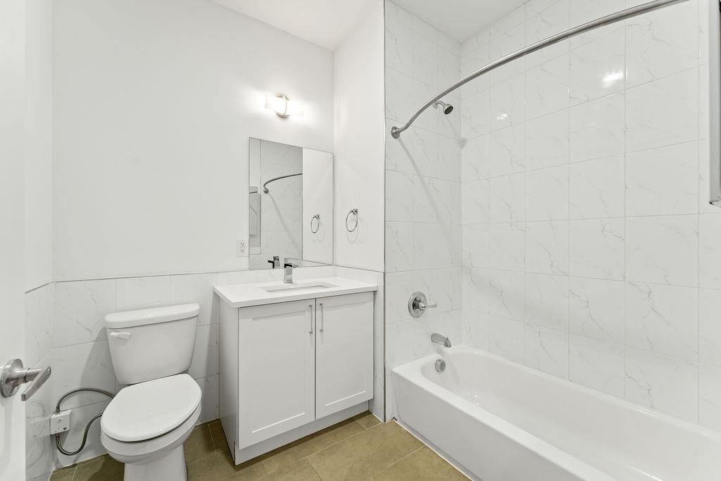 # 250009068 - For Rent in JERSEY CITY - West Bergen NJ