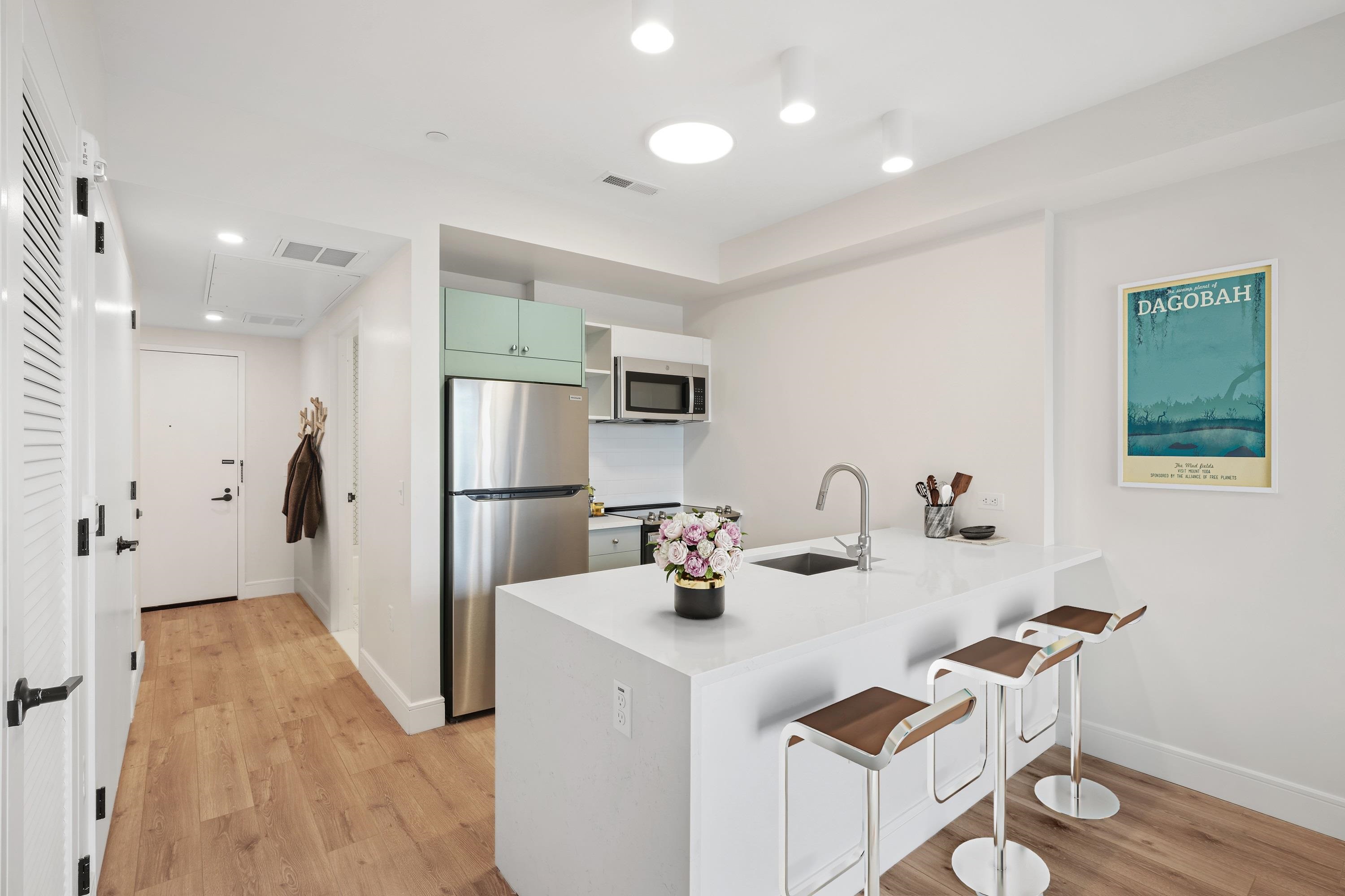 # 250009125 - For Rent in JERSEY CITY - Journal Square NJ