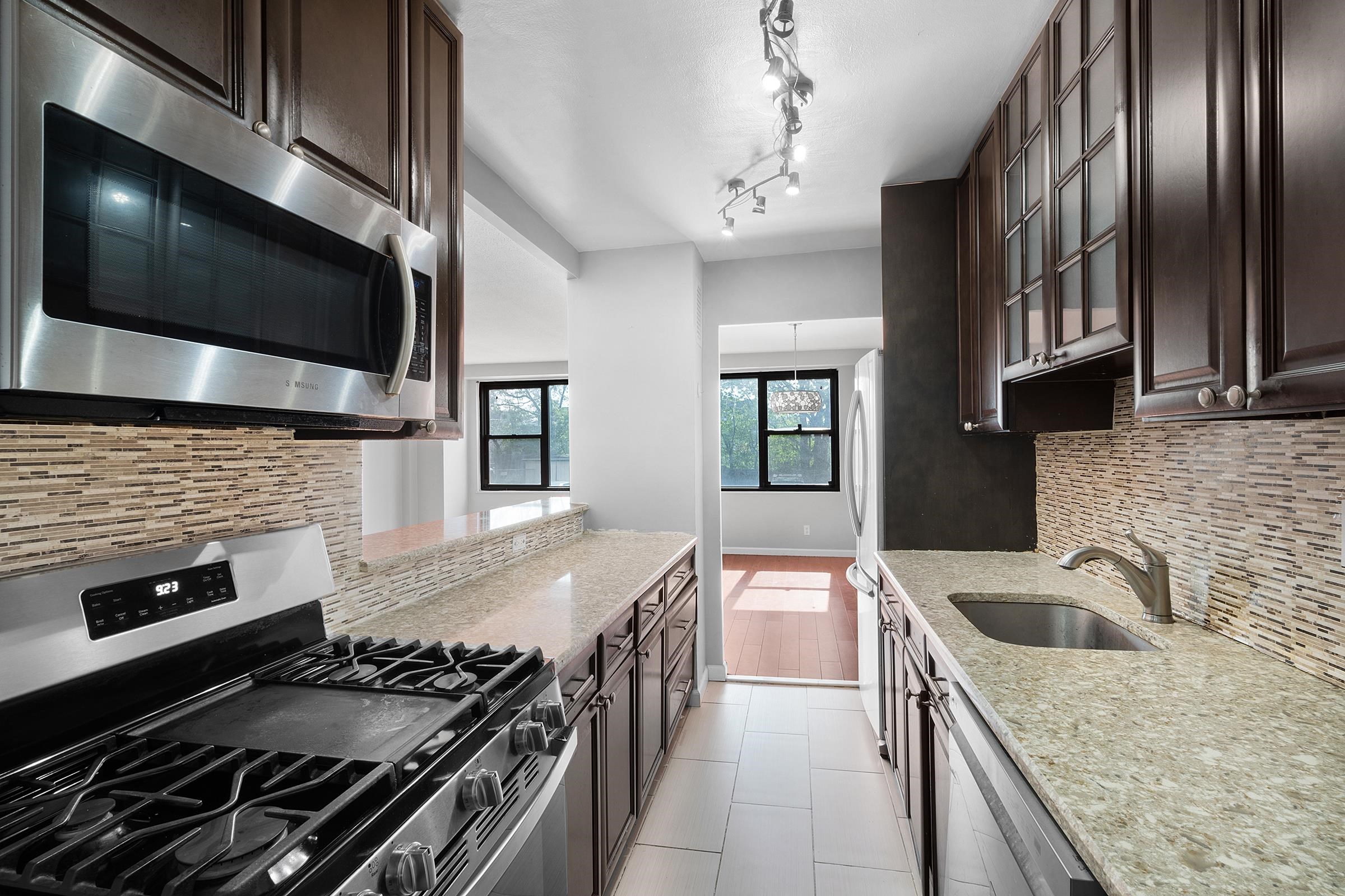 # 250009126 - For Rent in JERSEY CITY - Journal Square NJ