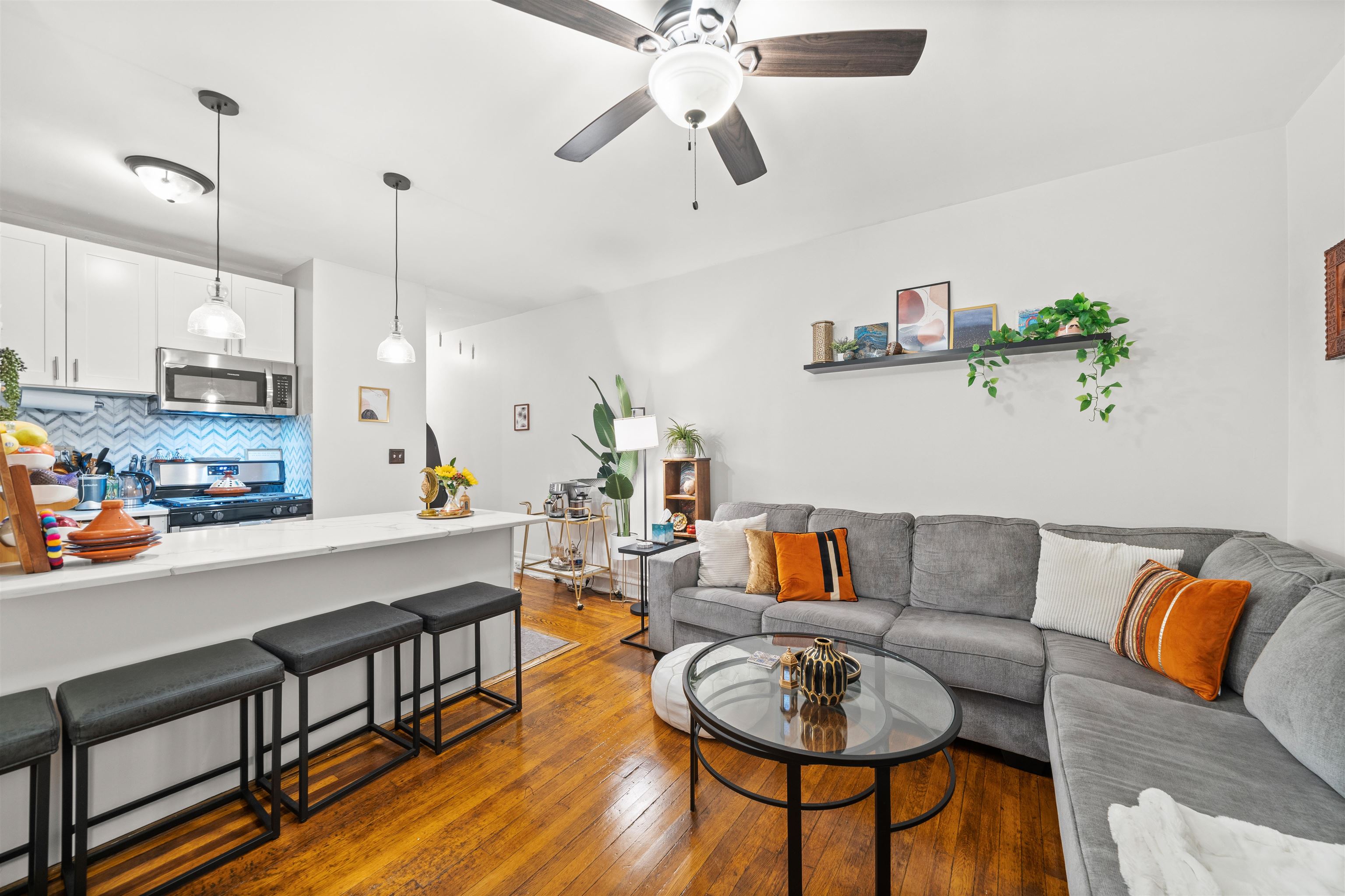# 250009194 - For Rent in JERSEY CITY - West Bergen NJ