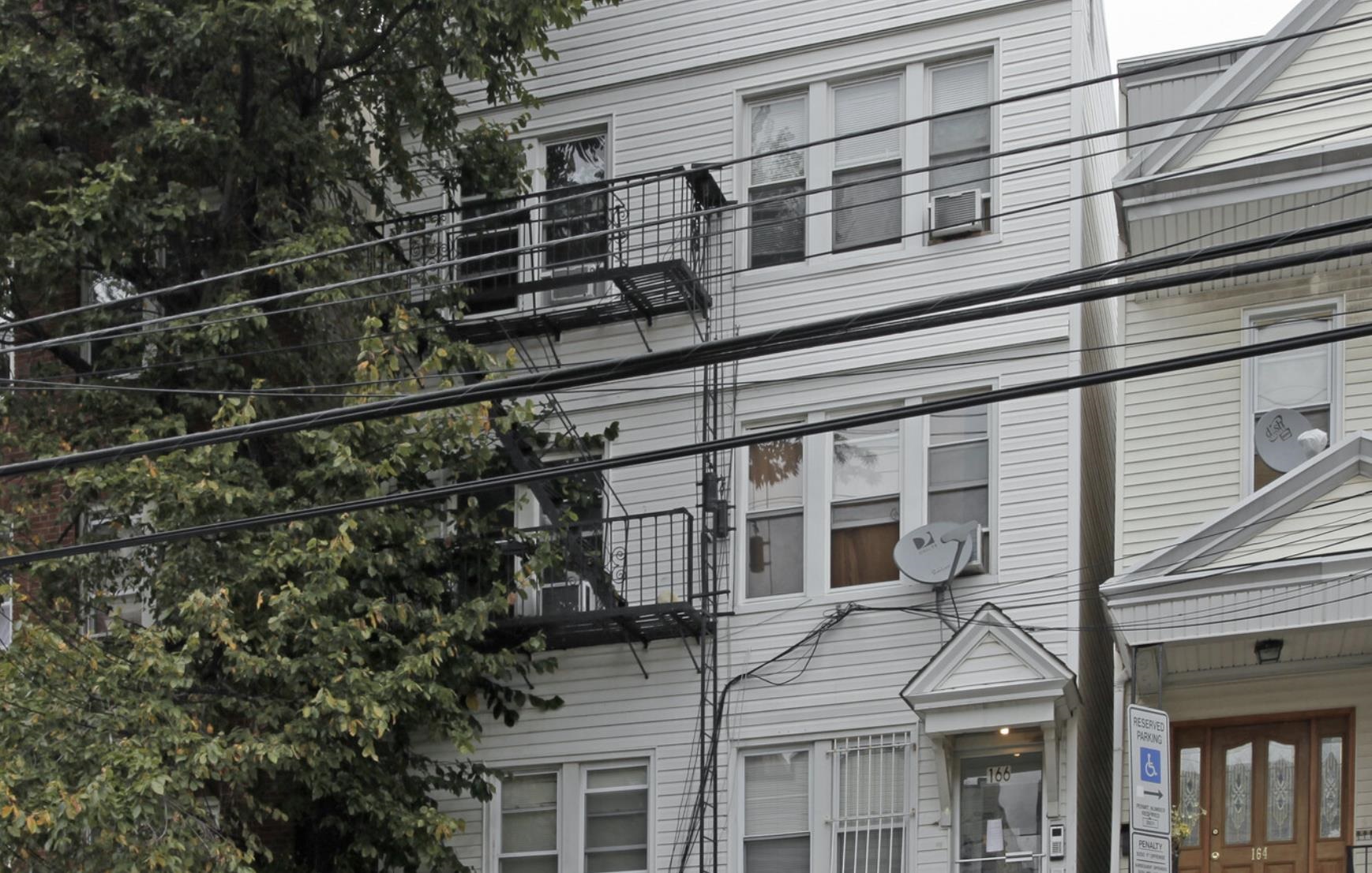 # 250009202 - For Rent in JERSEY CITY - Greenville NJ