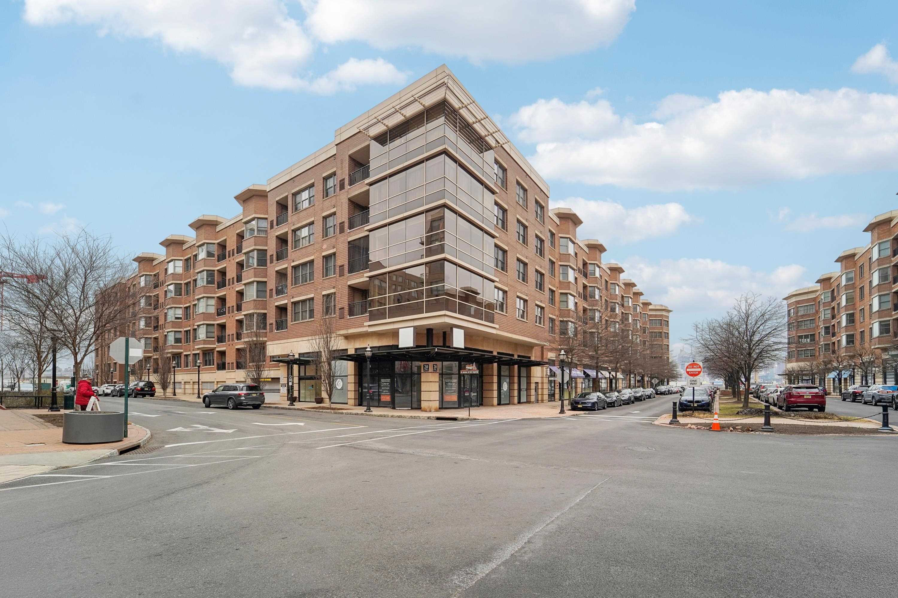 # 250009244 - For Rent in West New York NJ