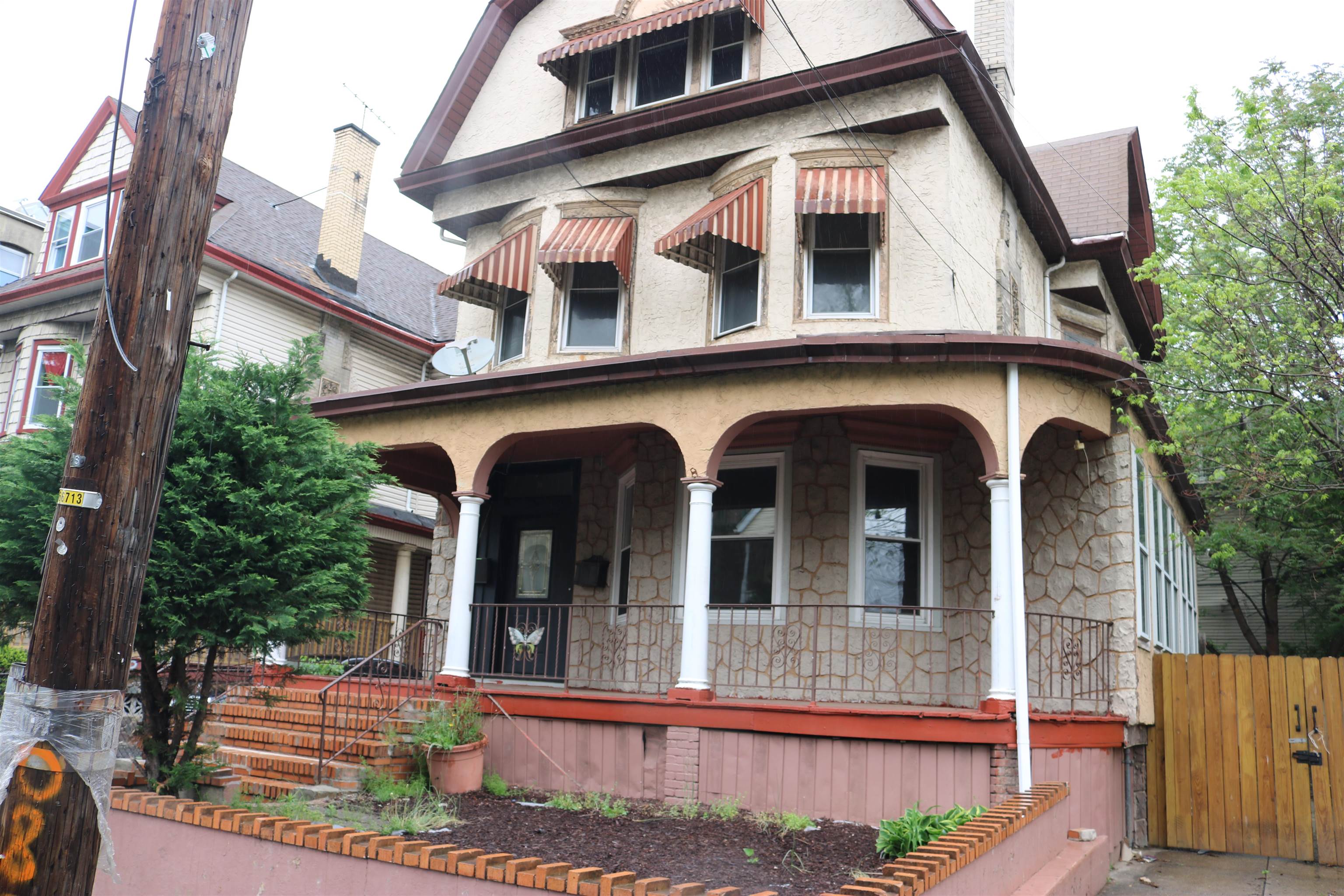 # 250009268 - For Rent in JERSEY CITY - Greenville NJ