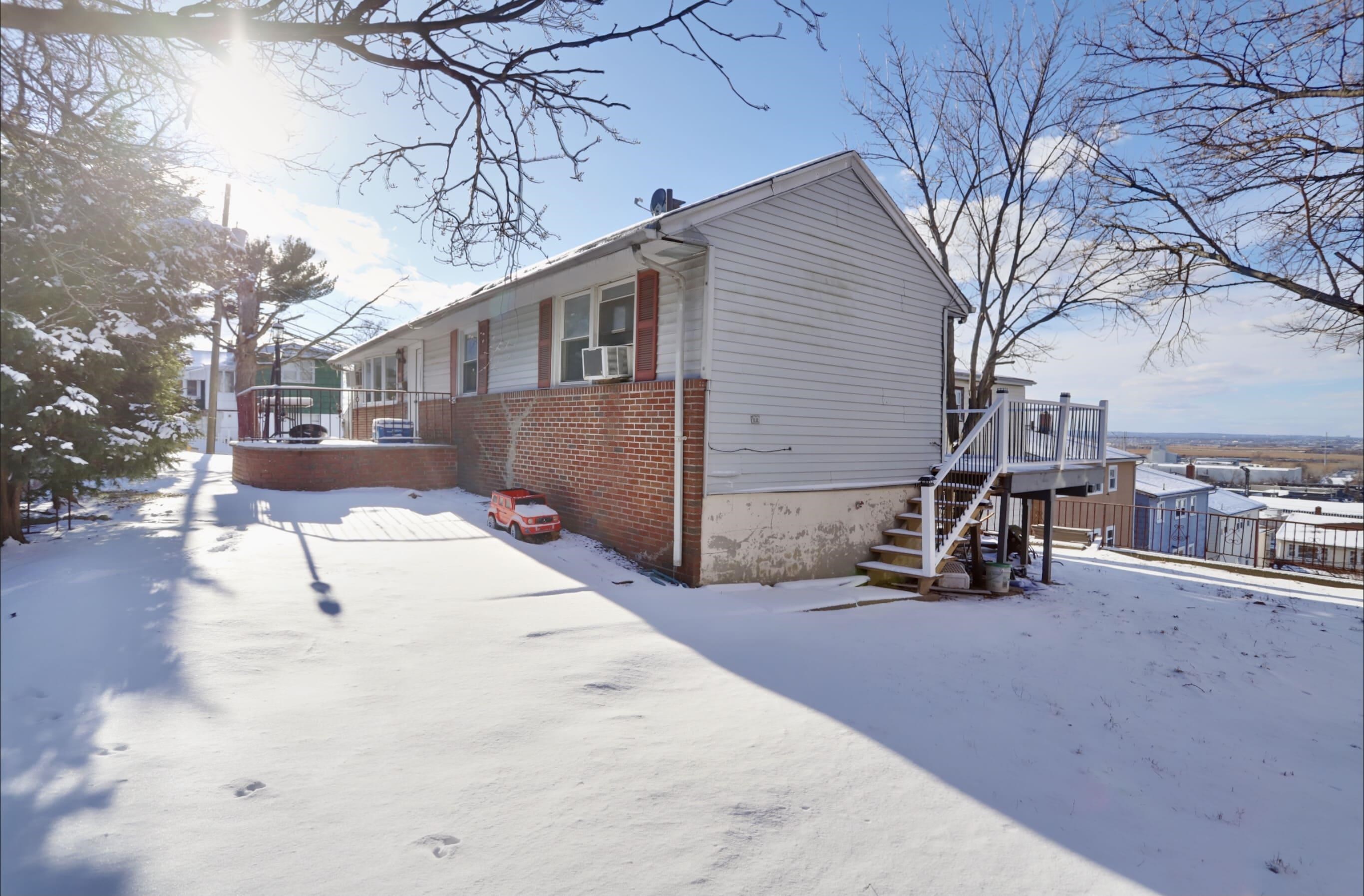 # 250009395 - For Rent in North Bergen NJ