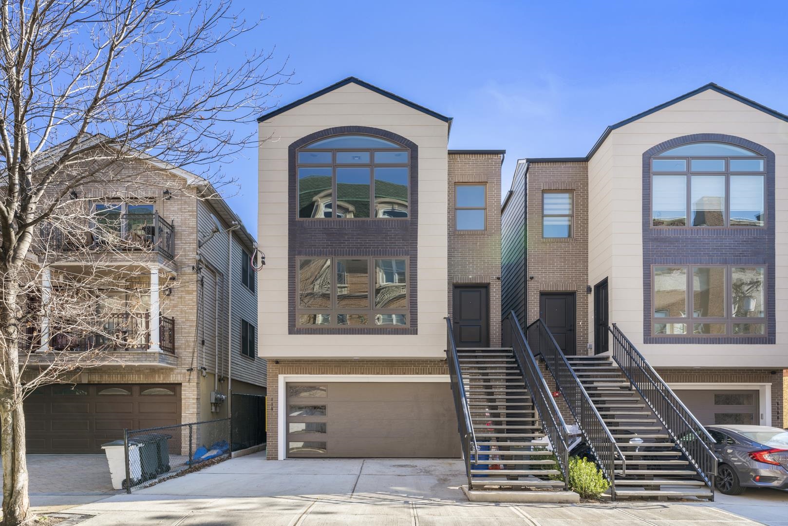 # 250009447 - For Rent in West New York NJ