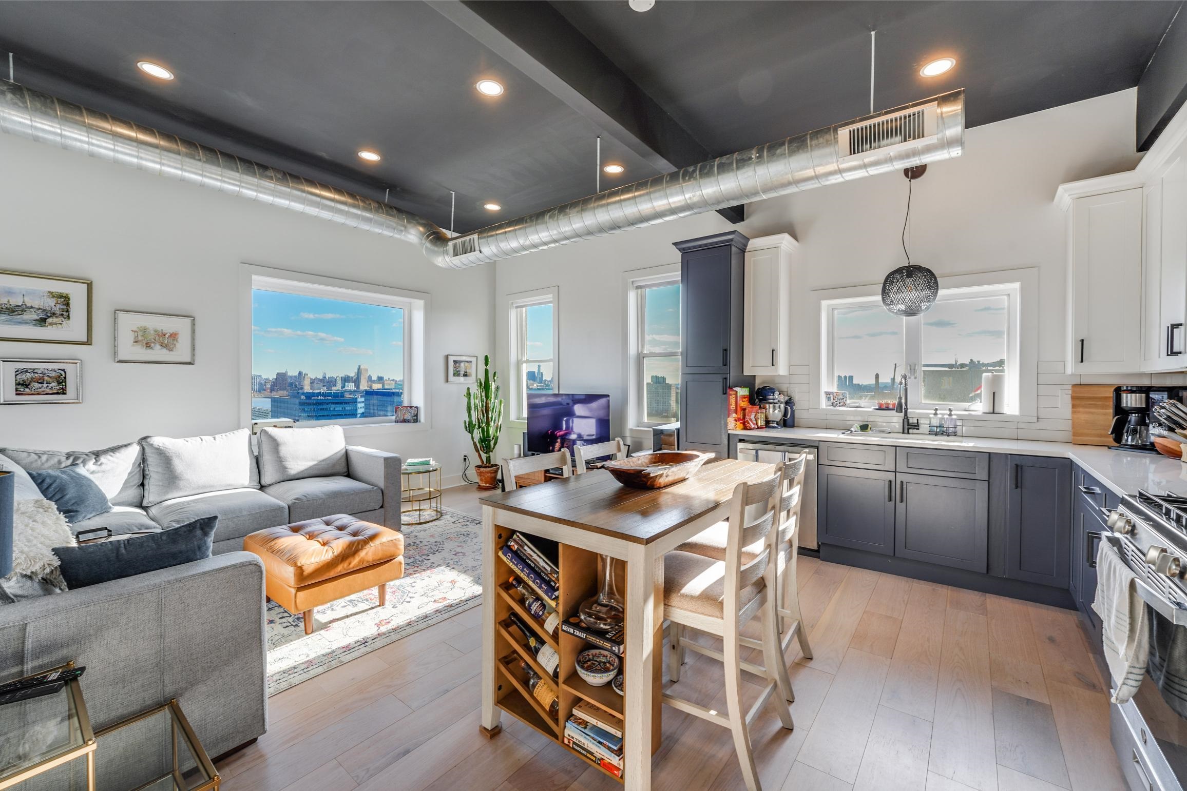 # 250009484 - For Rent in Weehawken NJ
