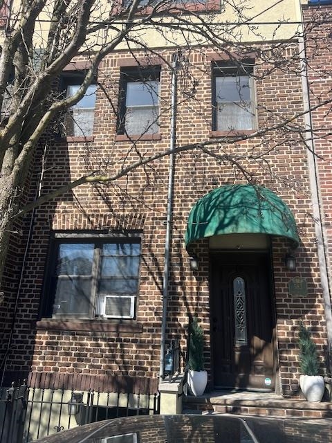 # 250009491 - For Rent in Union City NJ